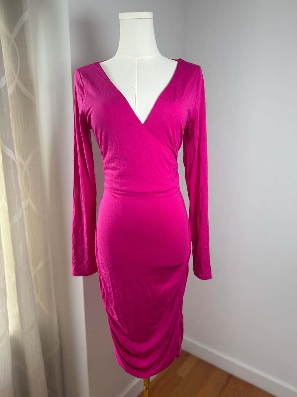 Halara Long Sleeve V-Neck Midi Dress Size L Fuchsia Pink Ruched Casual